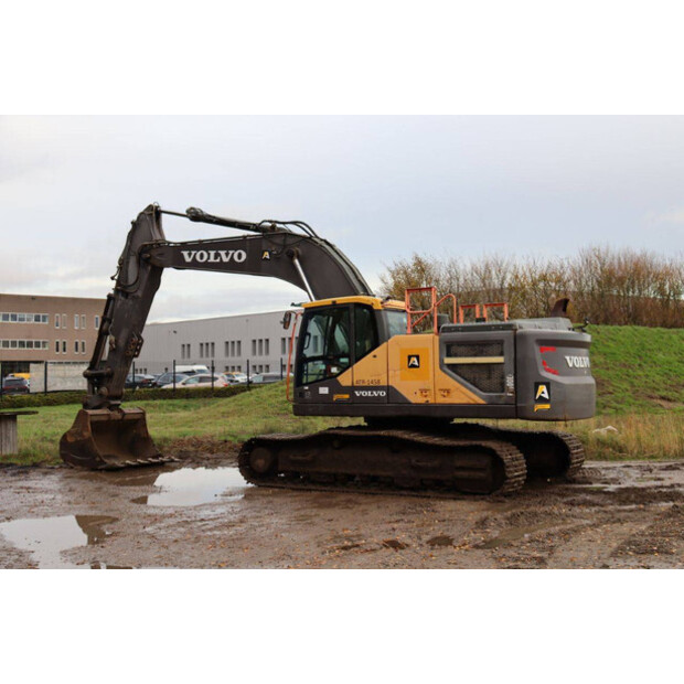 2017 فولفو EC300EL-43834439