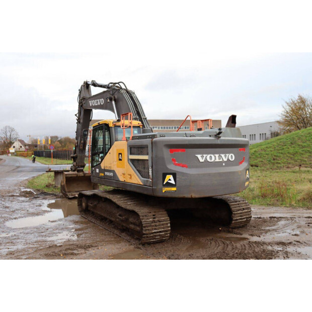 2017 فولفو EC300EL-43834441