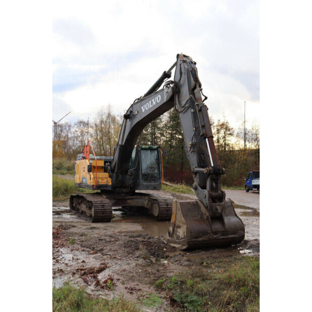 2017 فولفو EC300EL-43834445