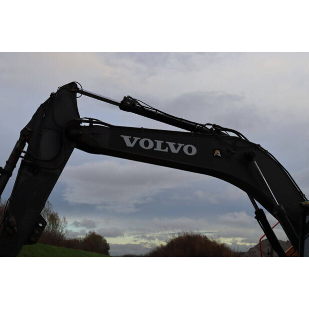 2017 فولفو EC300EL-43834449