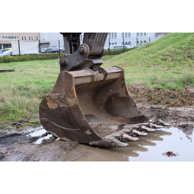 2017 فولفو EC300EL-43834451