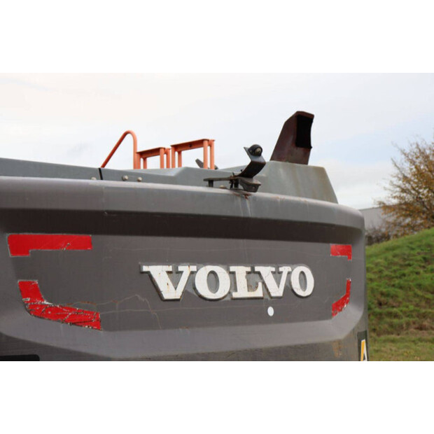 2017 فولفو EC300EL-43834459