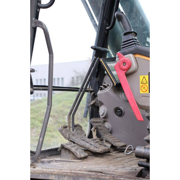 2017 فولفو EC300EL-43834477