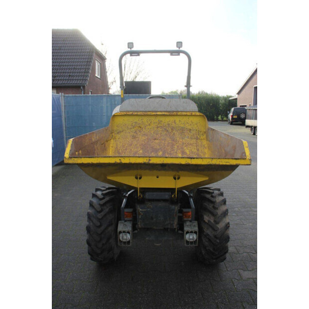 2015 نيوسون 1501-43834544