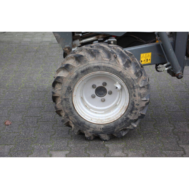 2015 نيوسون 1501-43834547