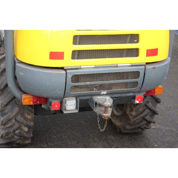 2015 نيوسون 1501-43834549