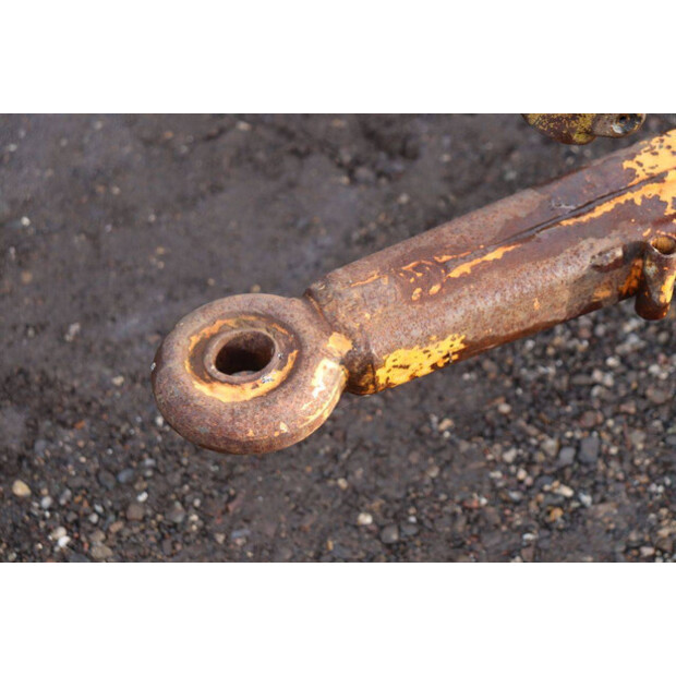 2006 فانديلي TV27-40-43834780