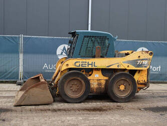 Image de CHARGEUSES SUR PNEUS Gehl 7710