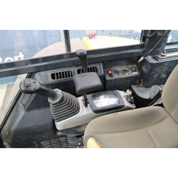 2014 كوماتسو PC55MR-3-43835080