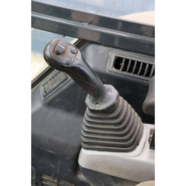 2014 كوماتسو PC55MR-3-43835081