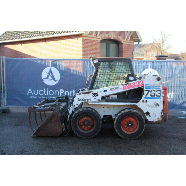 2000 بوبكات 763-43835261