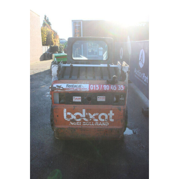 2000 بوبكات 763-43835263