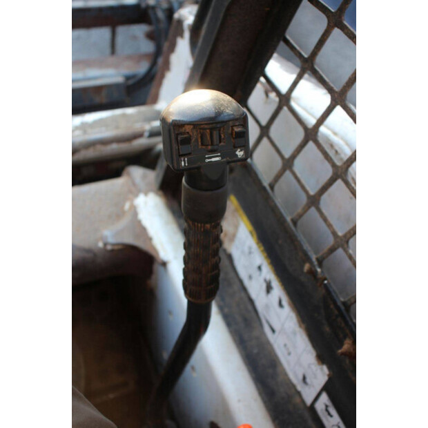 2000 بوبكات 763-43835279