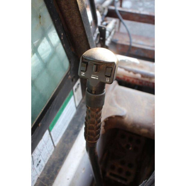 2000 بوبكات 763-43835280