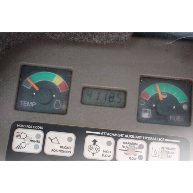 2000 بوبكات 763-43835282