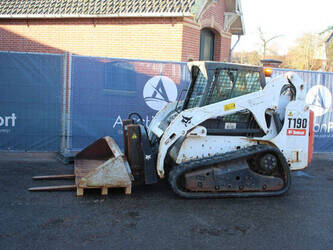 صورة ل شيولات مجنزرة 2009 بوبكات T190