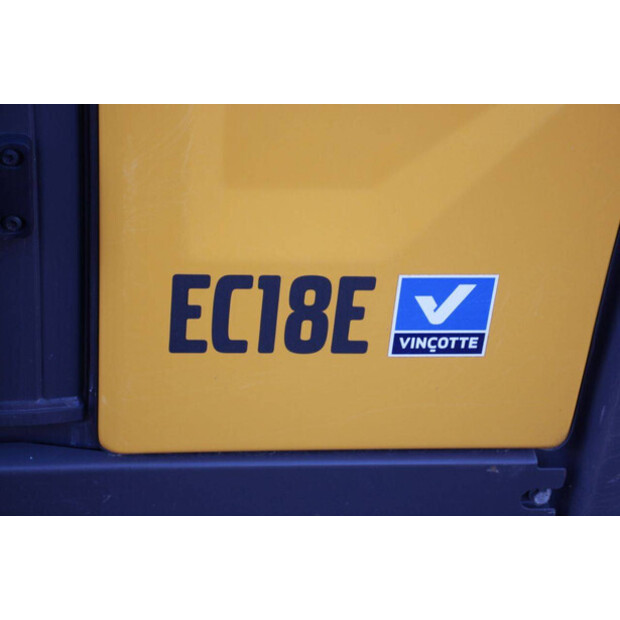 2022 فولفو EC18E-43835411