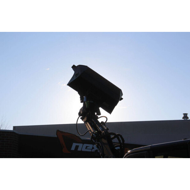 2022 فولفو EC18E-43835424