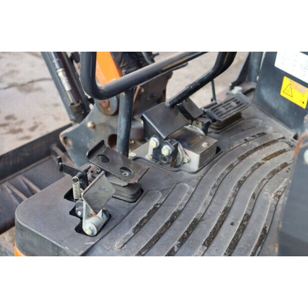 Hitachi ZX19U-6-43835469