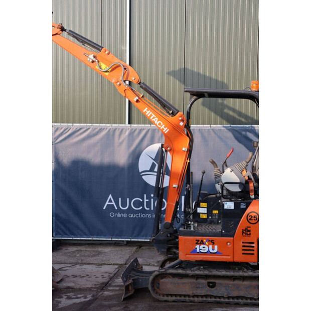 Hitachi ZX19U-6-43835480