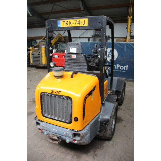 2014 GiANT V452T HD-43835583