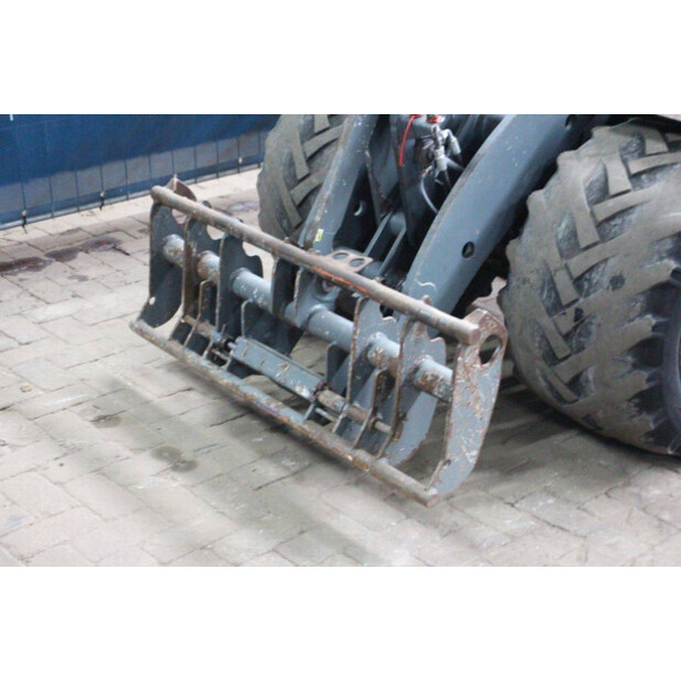 2014 GiANT V452T HD-43835587