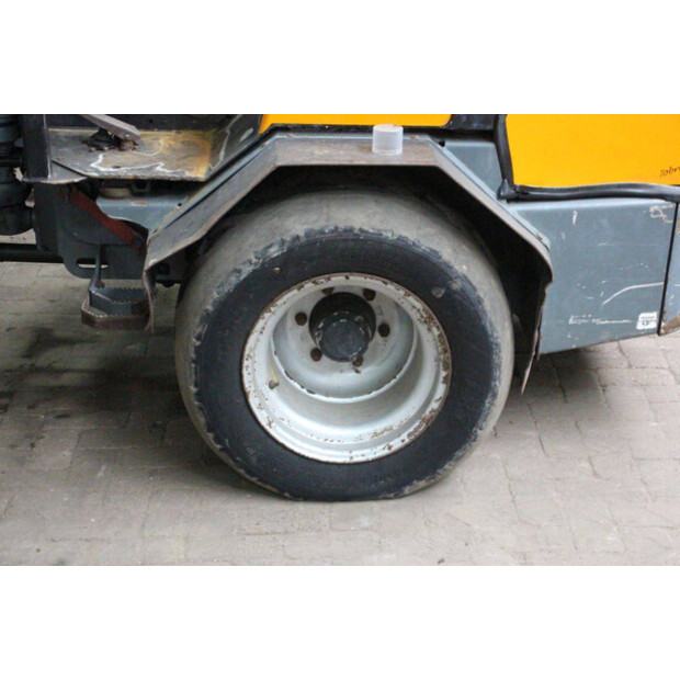 2014 GiANT V452T HD-43835591