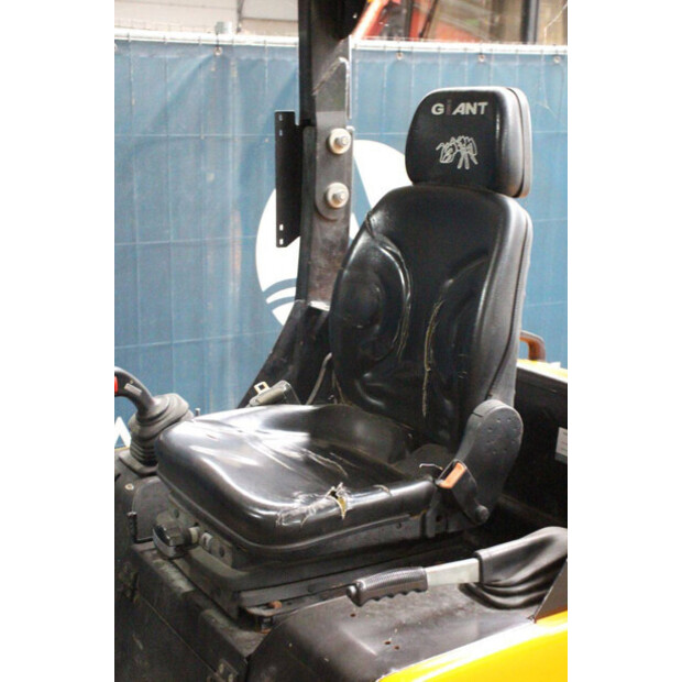 2014 GiANT V452T HD-43835601