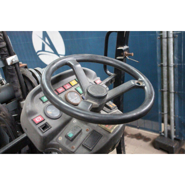 2014 GiANT V452T HD-43835603