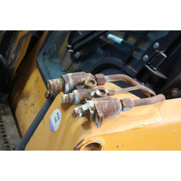 2016 MUSTANG R135-43835620