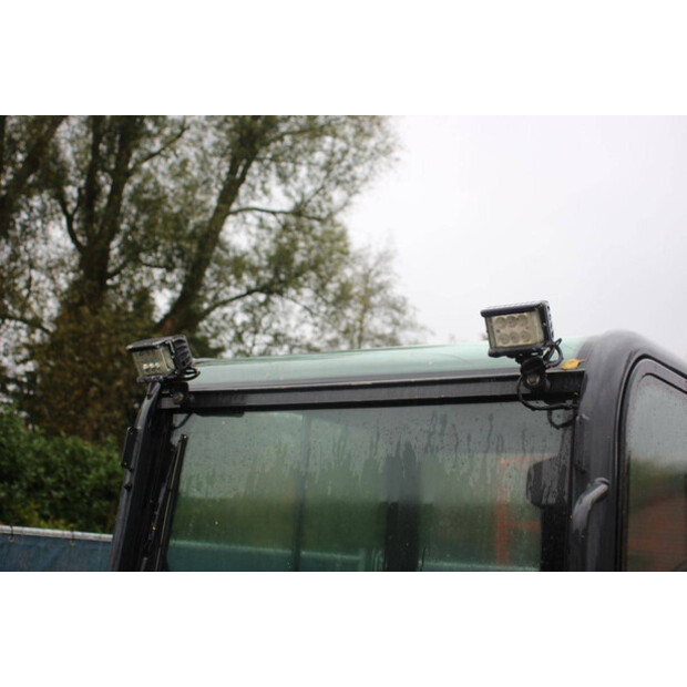 2016 بوبكات E19-43835748