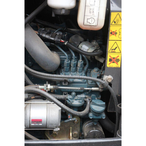 2016 بوبكات E19-43835756