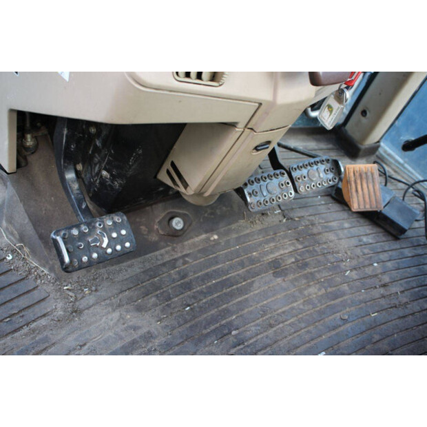 JOHN DEERE 6610-43835868