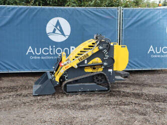 صورة ل شيولات مجنزرة 2023 سكيدستر EG360