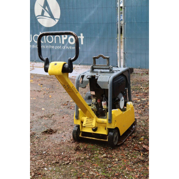 2017 نيوسون DPU-43836320