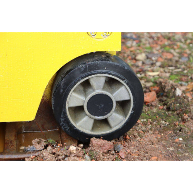 2017 نيوسون DPU-43836325