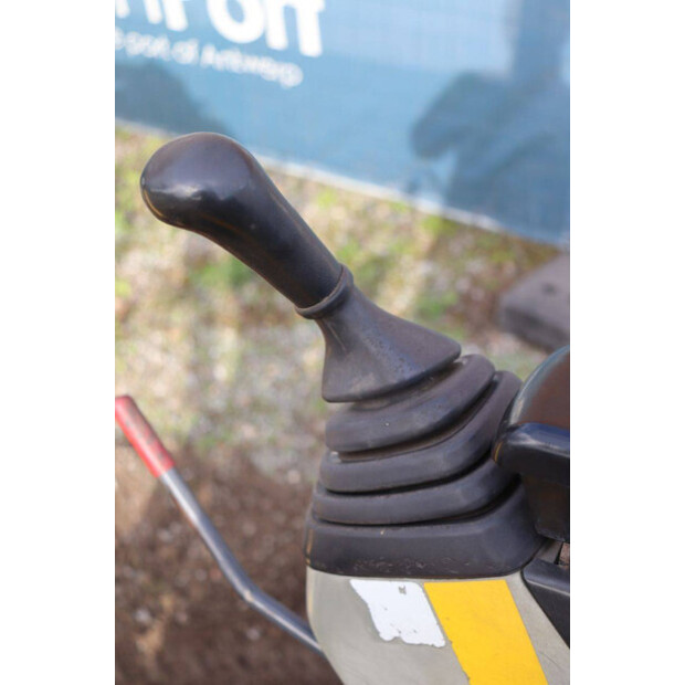 New Holland E10SR-43836702