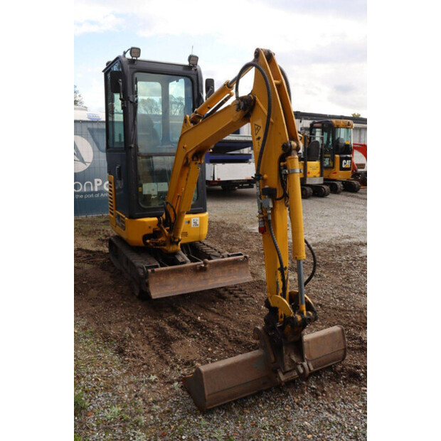 2019 Komatsu PC16R-3HS-43836723