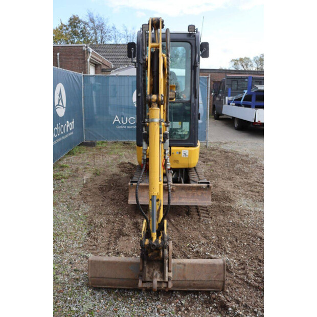 2019 Komatsu PC16R-3HS-43836724