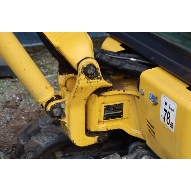 2019 Komatsu PC16R-3HS-43836735