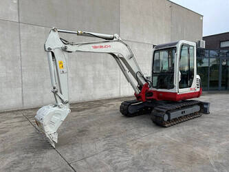 صورة ل حفارات تاكوتشي TB150C