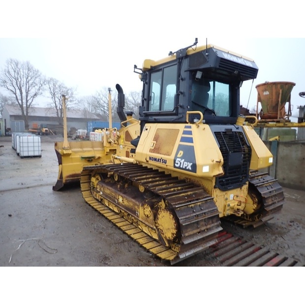 2017 كوماتسو D51PX-24-43844050