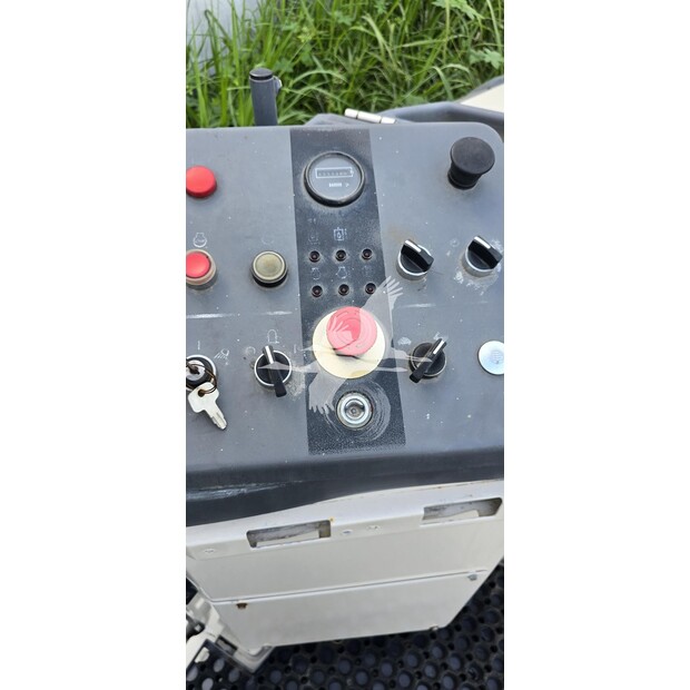 2010 Wirtgen W35-43847067