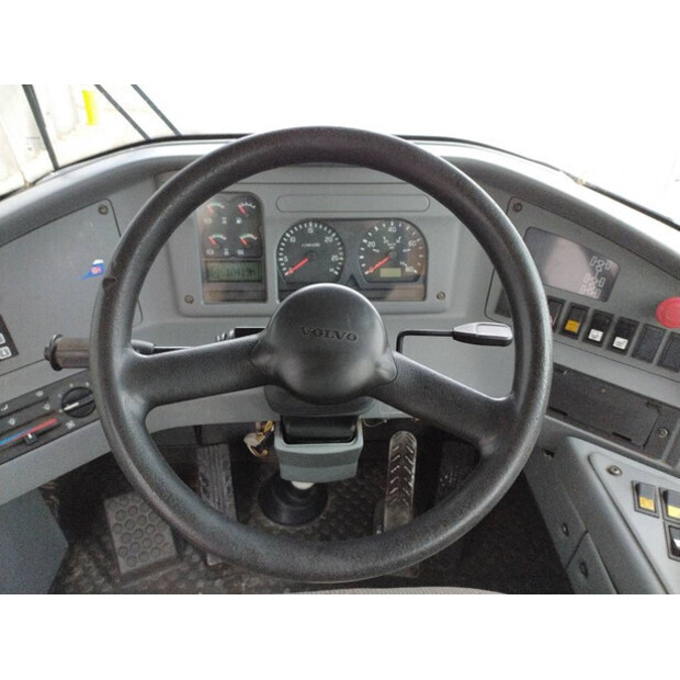 2008 فولفو A 25 E-43853541