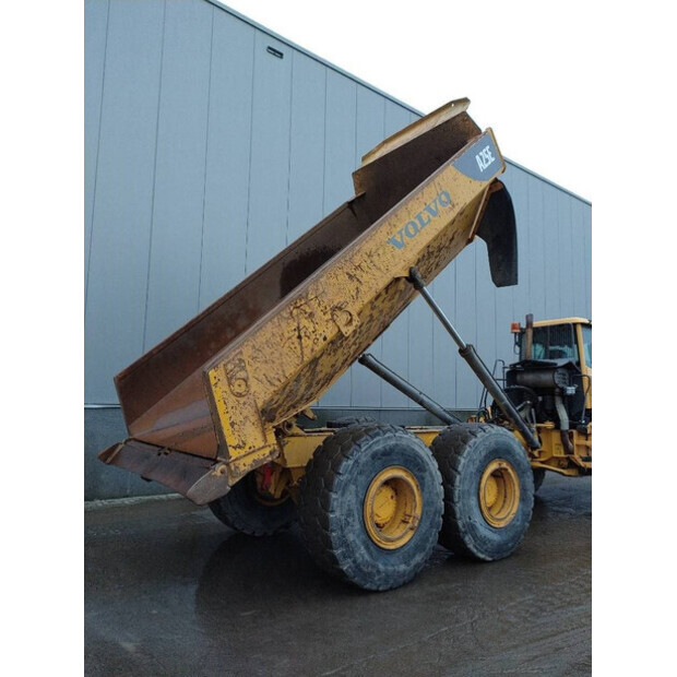 2008 فولفو A 25 E-43853551