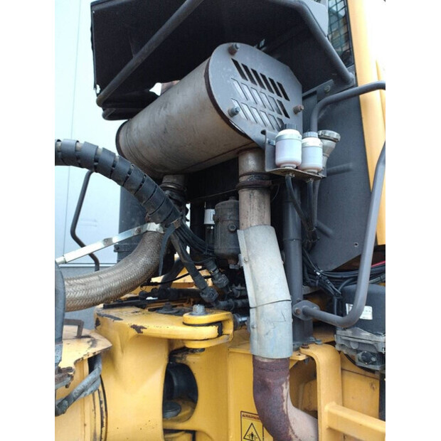 2008 فولفو A 25 E-43853555