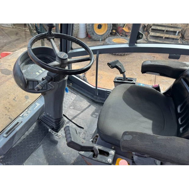 2005 HAMM 3520-43854237