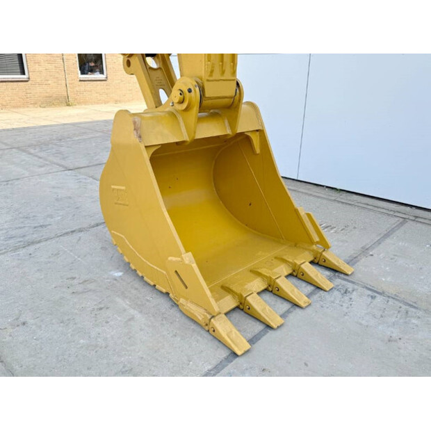 2025 Caterpillar 320D3 GC-43854350