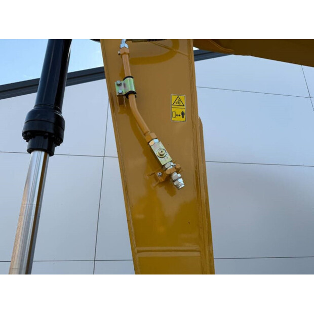 2025 Caterpillar 320D3 GC-43854374