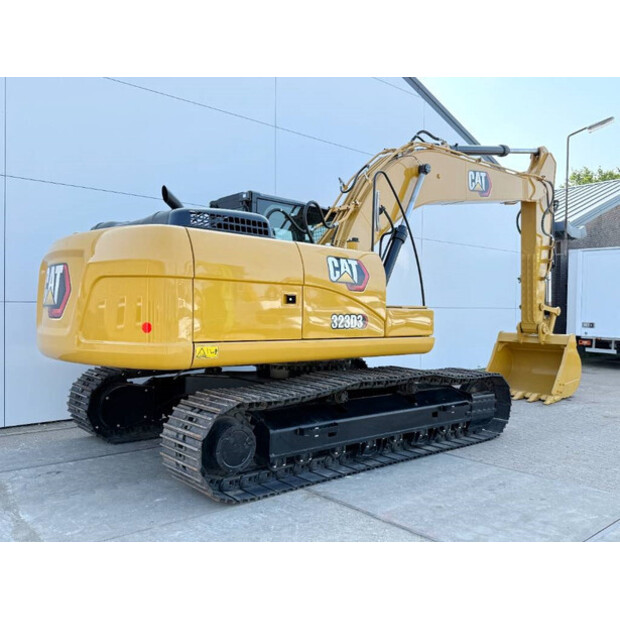 2025 كاتربيلر 323D3-43854391